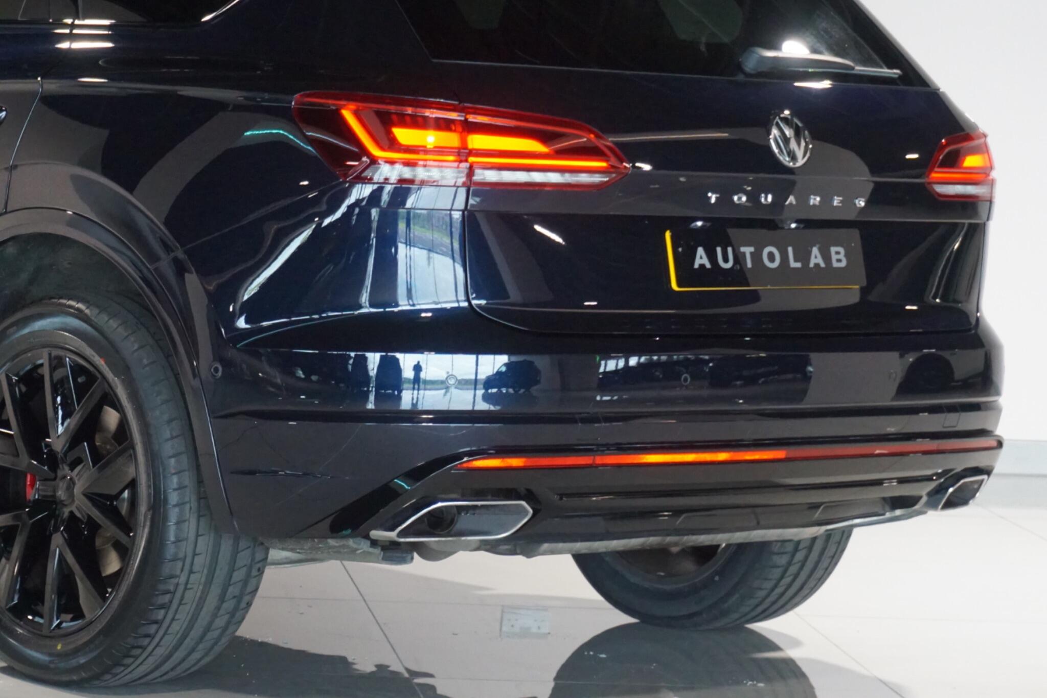 Volkswagen Touareg 3.0 TDI V6 R-Line SUV 5dr Diesel Tiptronic 4Motion Euro 6 (s/s) (286 ps)